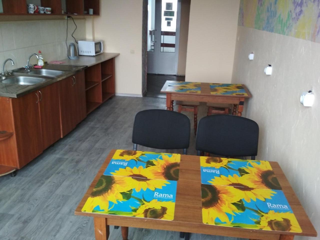 Hostel Na Kurmanovycha Lviv Buitenkant foto