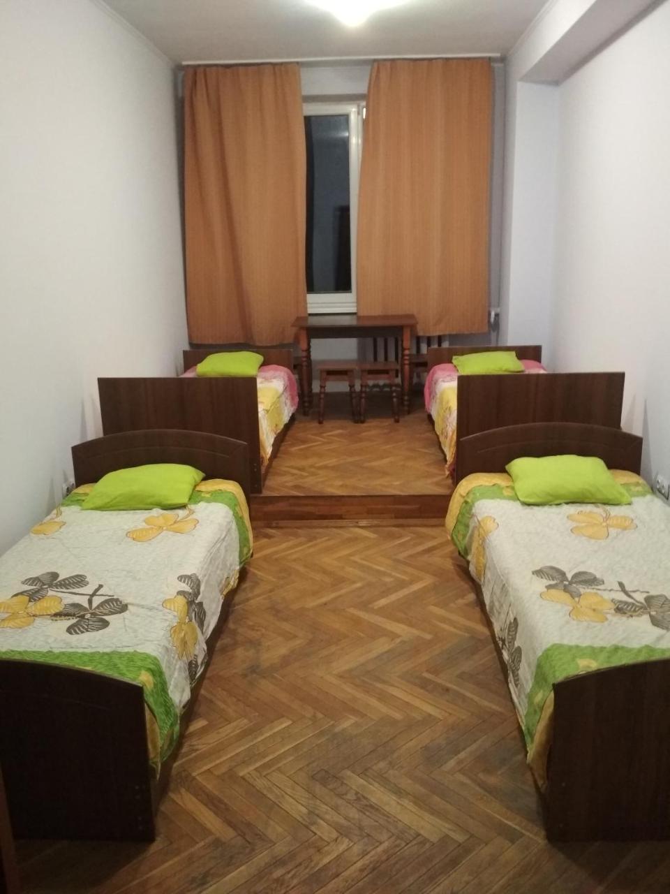 Hostel Na Kurmanovycha Lviv Buitenkant foto