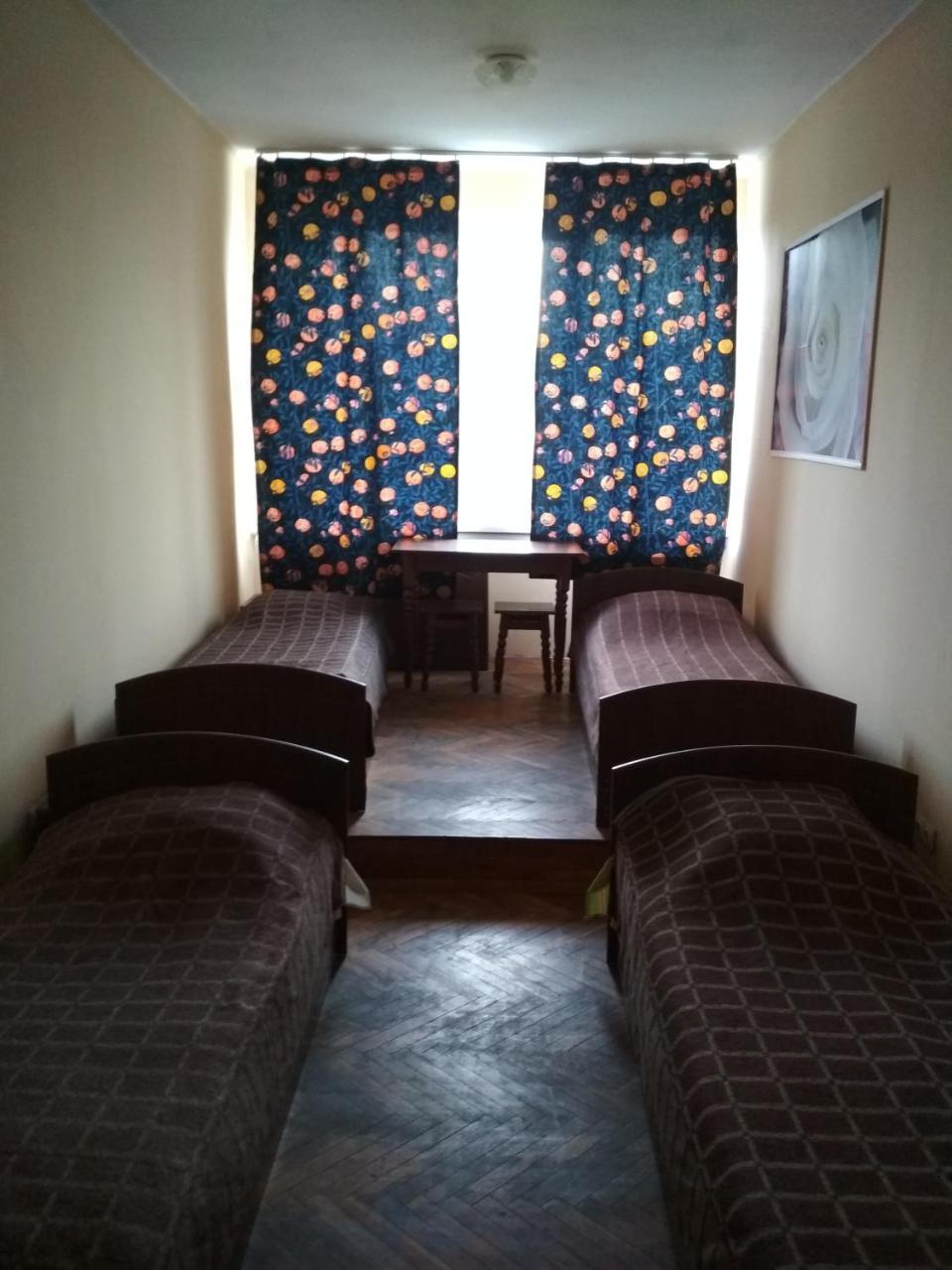 Hostel Na Kurmanovycha Lviv Buitenkant foto
